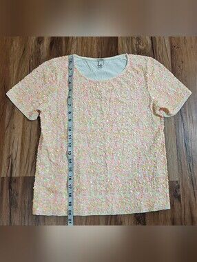 XXS J Crew Sequin Short Sleeve Top in Pastel Yellow-Pink